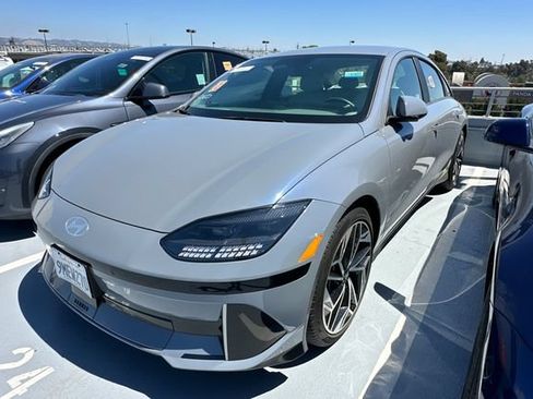 Used 2024 Hyundai Ioniq 6 SEL RWD image 1