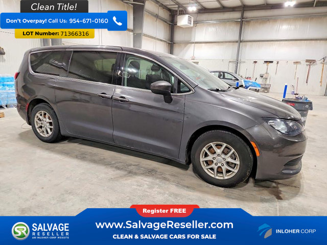 Used 2017 Chrysler Pacifica Touring FWD image 5