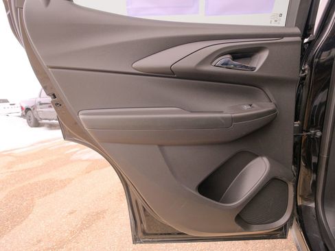 Used 2025 Chevrolet TrailBlazer LT image 29