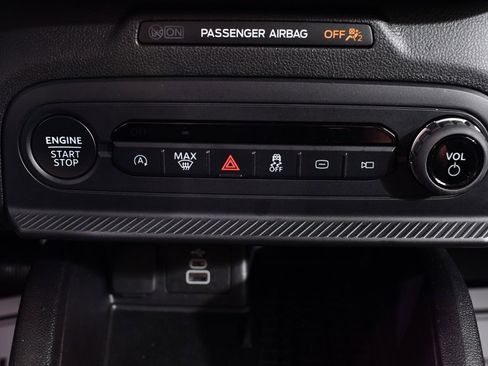 Used 2025 Ford Bronco Sport Big Bend w/ Convenience Package image 28