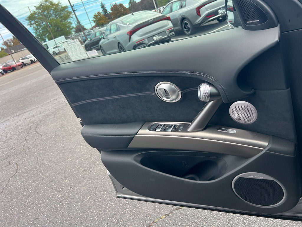 Used 2023 Genesis GV60 Performance AWD/4WD image 18