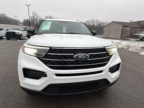 Used 2021 Ford Explorer XLT image 8