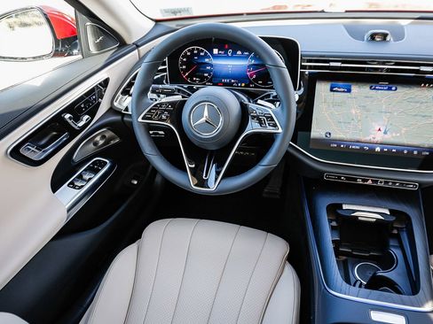 New 2026 Mercedes-Benz E 350 4MATIC Sedan image 14