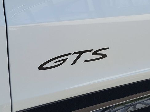 New 2025 Porsche Cayenne GTS AWD/4WD image 32