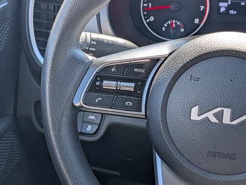 Used 2023 Kia Seltos LX AWD/4WD image 22