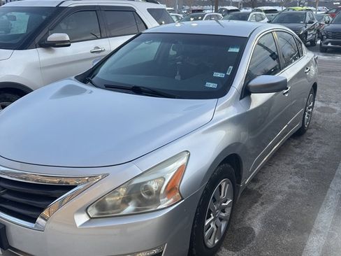 Used 2015 Nissan Altima 2.5 S w/ Power Driver Seat Package image 1