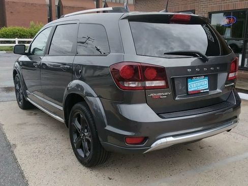 Used 2020 Dodge Journey Crossroad FWD image 2