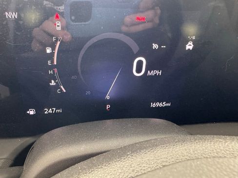 Used 2024 Buick Encore GX Preferred FWD image 4