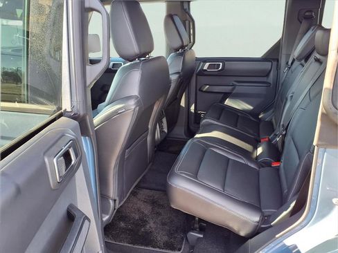 New 2025 Ford Bronco Outer Banks w/ Sasquatch Package image 19