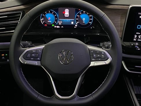 New 2026 Volkswagen Atlas SEL AWD/4WD image 16