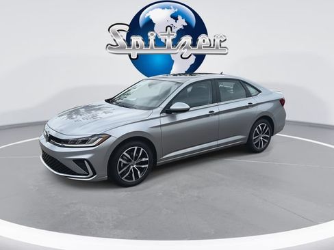 New 2026 Volkswagen Jetta SE FWD image 4