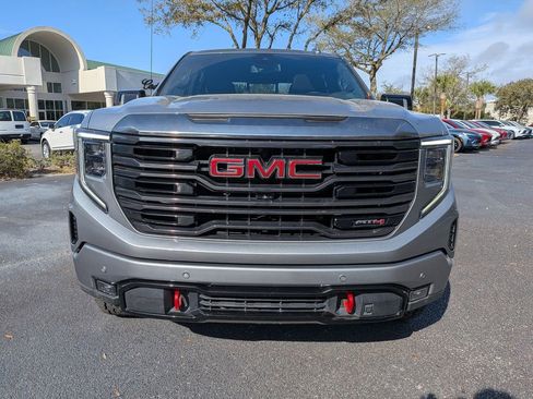 Used 2023 GMC Sierra 1500 AT4 w/ AT4 Premium Package image 9