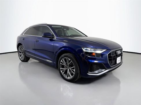 Used 2022 Audi Q8 Premium Plus AWD/4WD image 3