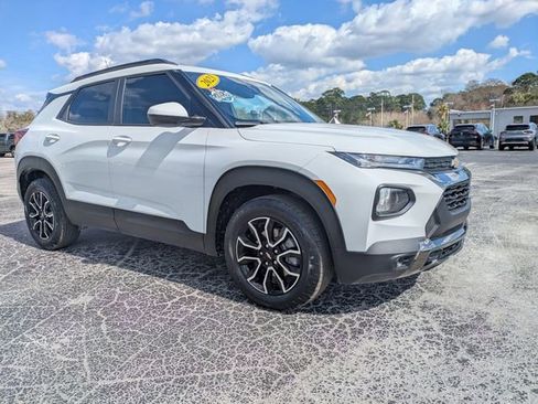 Used 2023 Chevrolet TrailBlazer ACTIV image 1