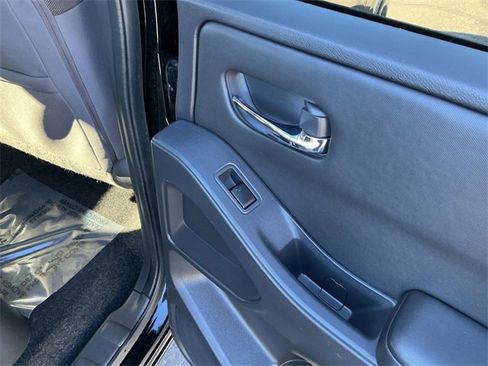 Used 2023 Nissan Frontier SV image 22