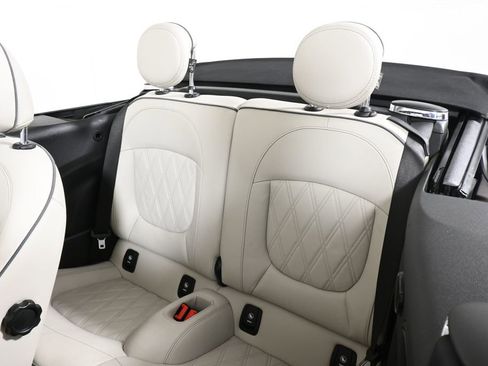 Used 2020 MINI Cooper S image 4