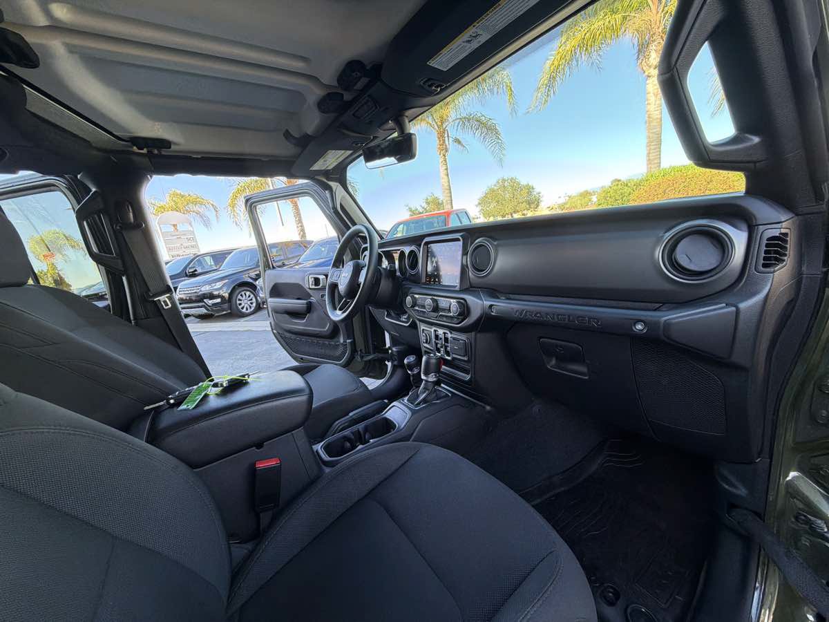 Used 2023 Jeep Wrangler Unlimited w/ 8.4" Radio Group AWD/4WD image 22