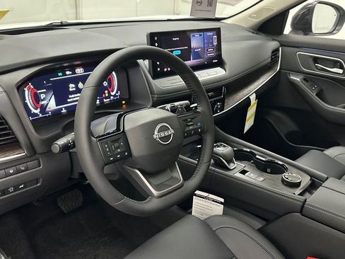 New 2026 Nissan Rogue Platinum w/ Platinum Premium Package AWD/4WD image 18