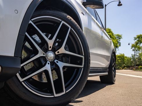 Used 2016 Mercedes-Benz GLE 450 GLE 450 AMG w/ Premium Package image 2