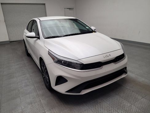 Used 2024 Kia Forte LXS FWD image 14
