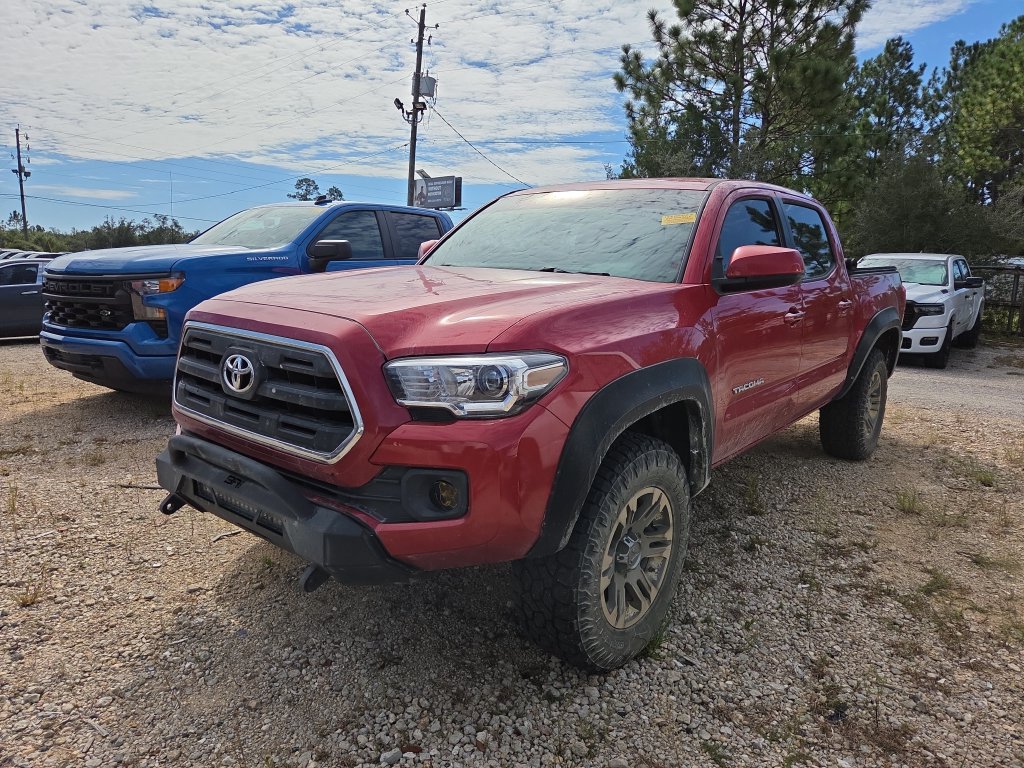 Used 2016 Toyota Tacoma SR5 w/ Towing Package AWD/4WD image 4
