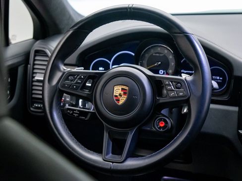 Certified 2022 Porsche Cayenne Turbo GT AWD/4WD image 12