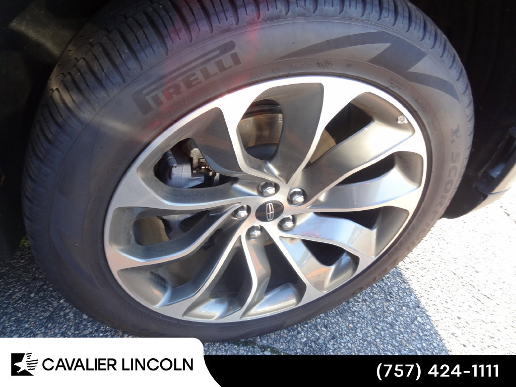 Used 2026 Lincoln Aviator AWD image 10