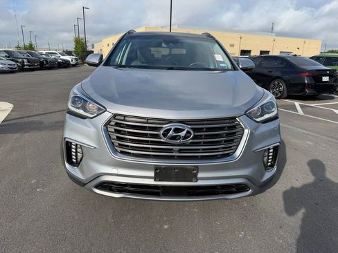 Used 2019 Hyundai Santa Fe XL image 2