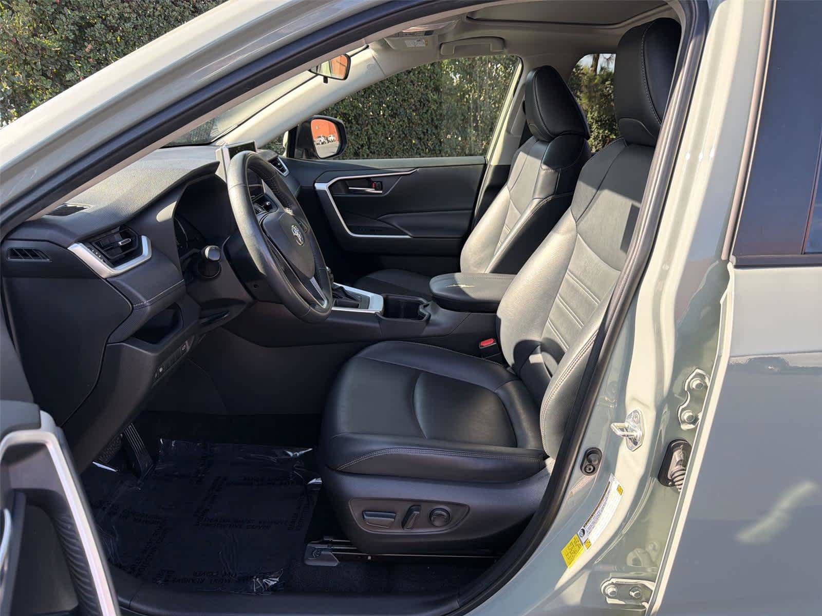 Used 2023 Toyota RAV4 XLE Premium FWD image 12