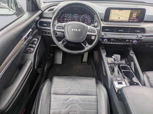 Used 2022 Kia Telluride SX w/ SX Prestige Package image 17