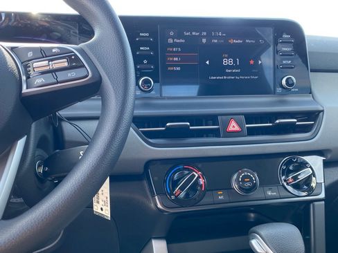 New 2026 Kia Seltos LX image 18