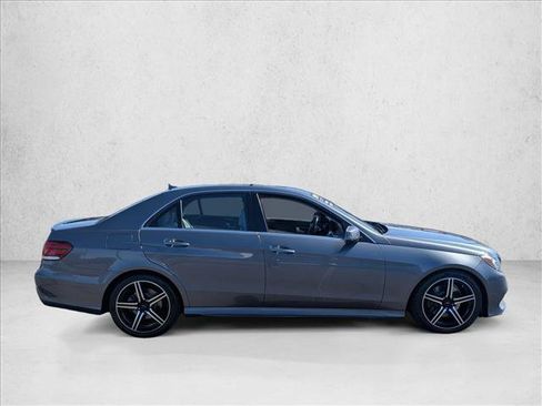 Used 2016 Mercedes-Benz E 350 Sedan image 4