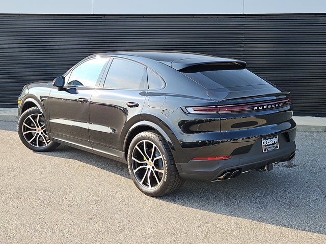 Certified 2026 Porsche Cayenne E-Hybrid Coupe AWD/4WD image 3