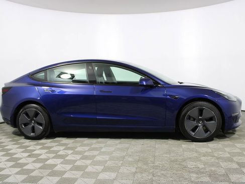 Used 2022 Tesla Model 3 Standard Range image 31