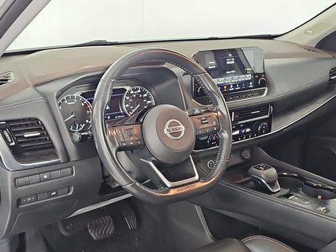 Used 2021 Nissan Rogue SL w/ Premium Package FWD image 16
