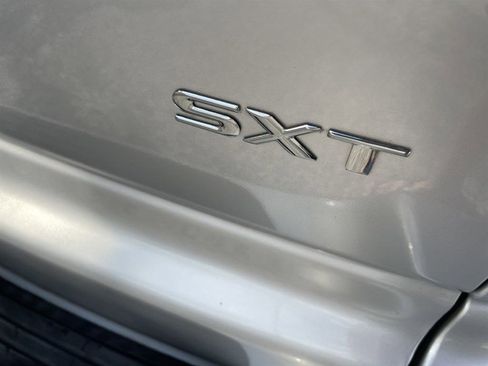 Used 2006 Dodge Grand Caravan SXT w/ Leather Interior Group FWD image 19