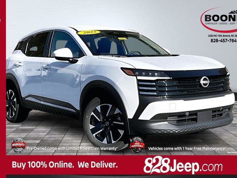 Used 2025 Nissan Kicks SV image 1