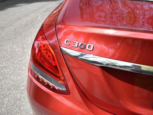 Used 2017 Mercedes-Benz C 300 4MATIC Sedan image 17