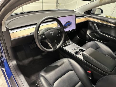 Used 2022 Tesla Model 3 Long Range AWD/4WD image 27