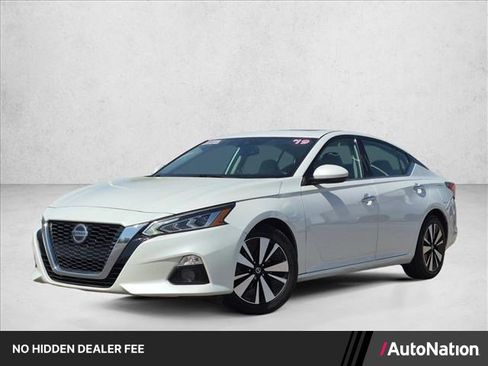 Used 2019 Nissan Altima 2.5 SV FWD image 1