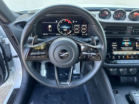 Used 2024 Nissan Z Performance w/ Floor Mat Package image 12