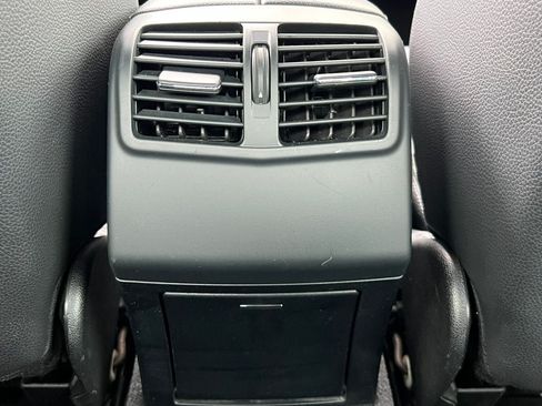 Certified 2016 Mercedes-Benz E 350 4MATIC Sedan image 37
