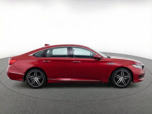 Used 2021 Honda Accord Touring image 8