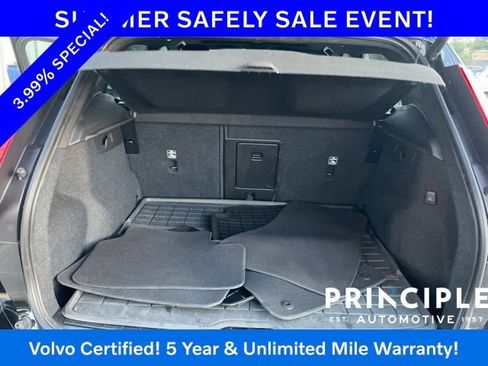 Certified 2024 Volvo XC40 Recharge Plus w/ Protection Package Premier RWD image 28