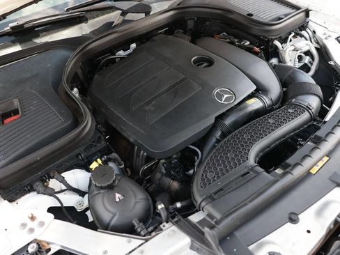 Used 2020 Mercedes-Benz GLC 300 image 43