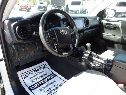 Used 2021 Toyota Tacoma SR RWD image 16