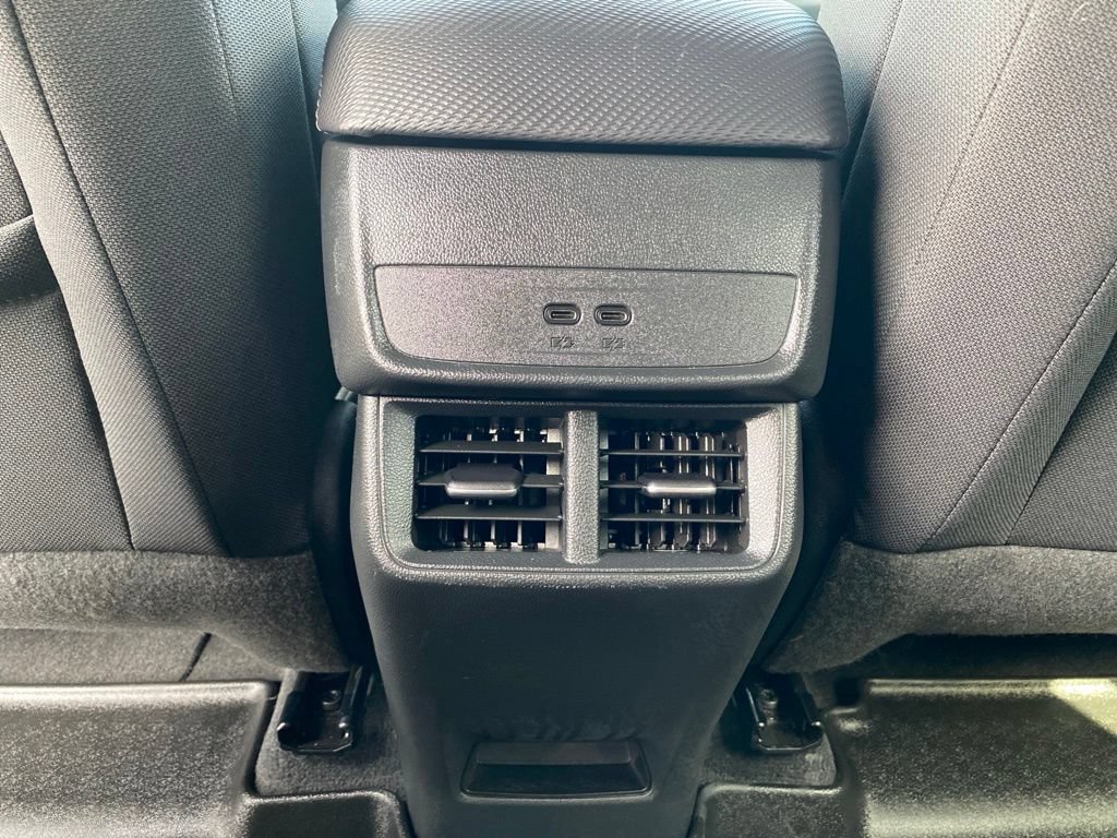 Used 2025 Chevrolet Equinox LT FWD image 26