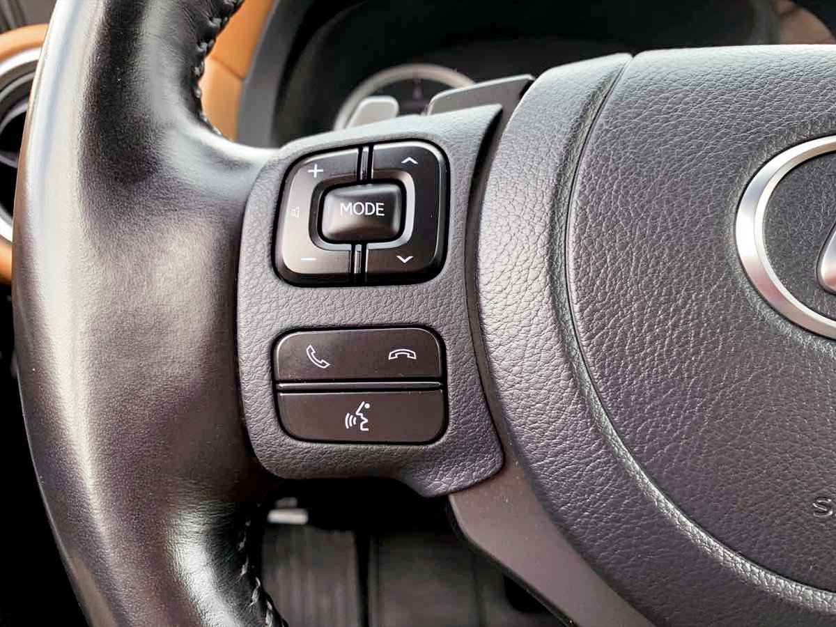 Used 2021 Lexus IS 300 AWD image 23