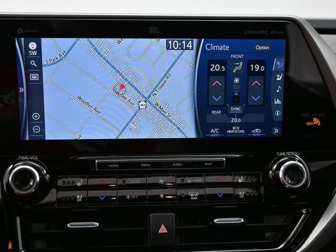 Used 2021 Toyota Highlander Platinum AWD/4WD image 24