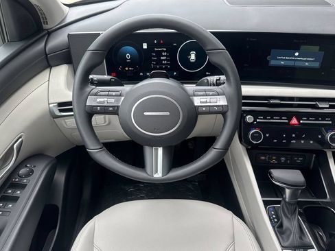 New 2026 Hyundai Tucson SEL FWD image 16
